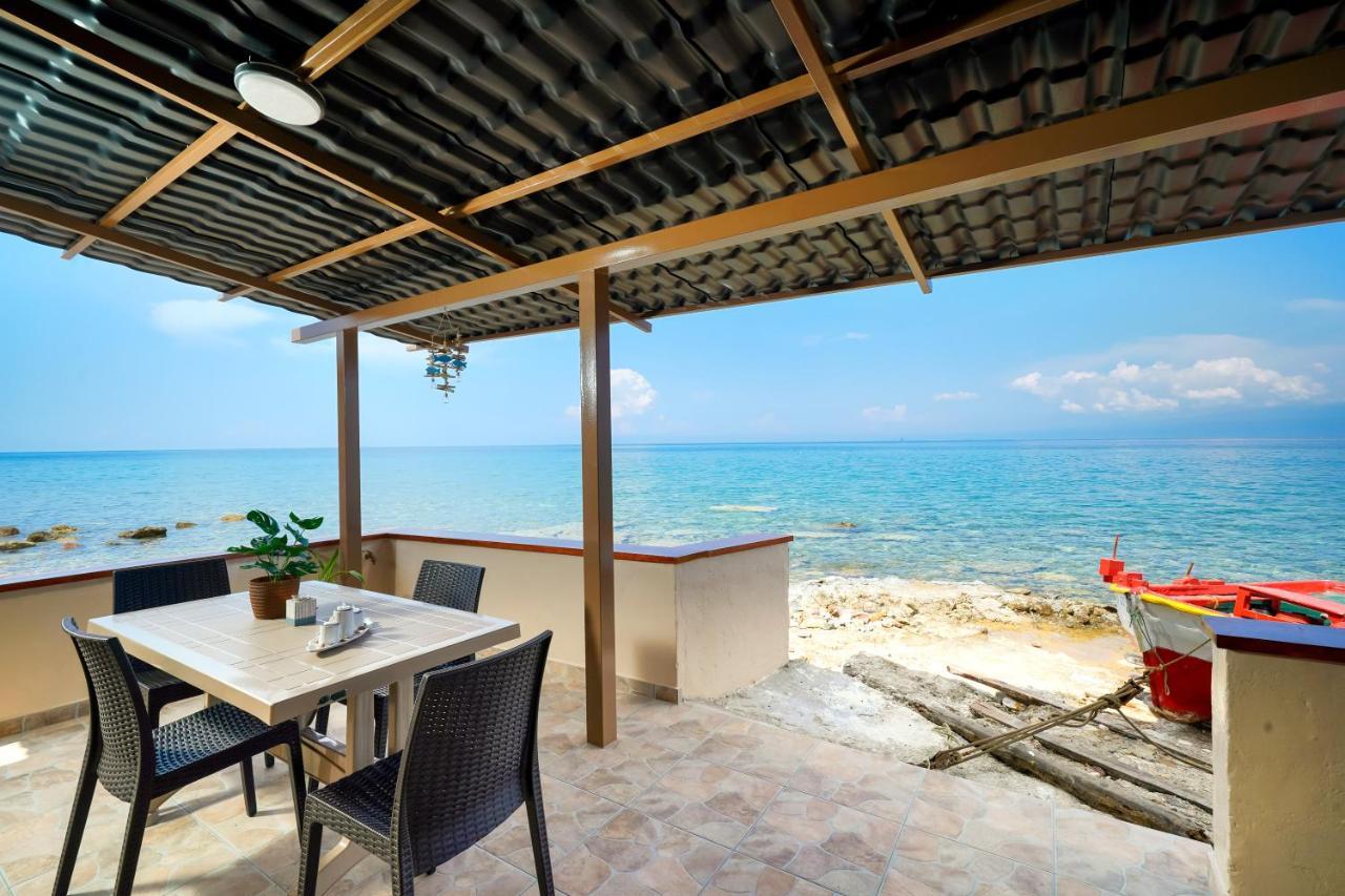فيلا To Kyma - Seafront House Skála Kallirákhis المظهر الخارجي الصورة